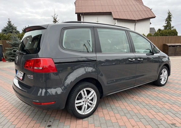 Volkswagen Sharan cena 45900 przebieg: 260940, rok produkcji 2011 z Suwałki małe 667